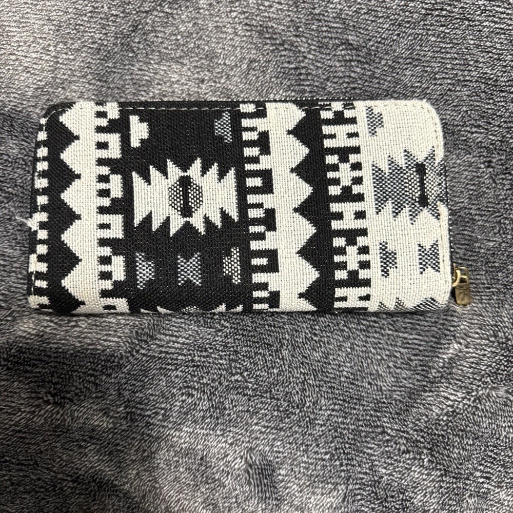 Black and White Geometric Pattern Wallet